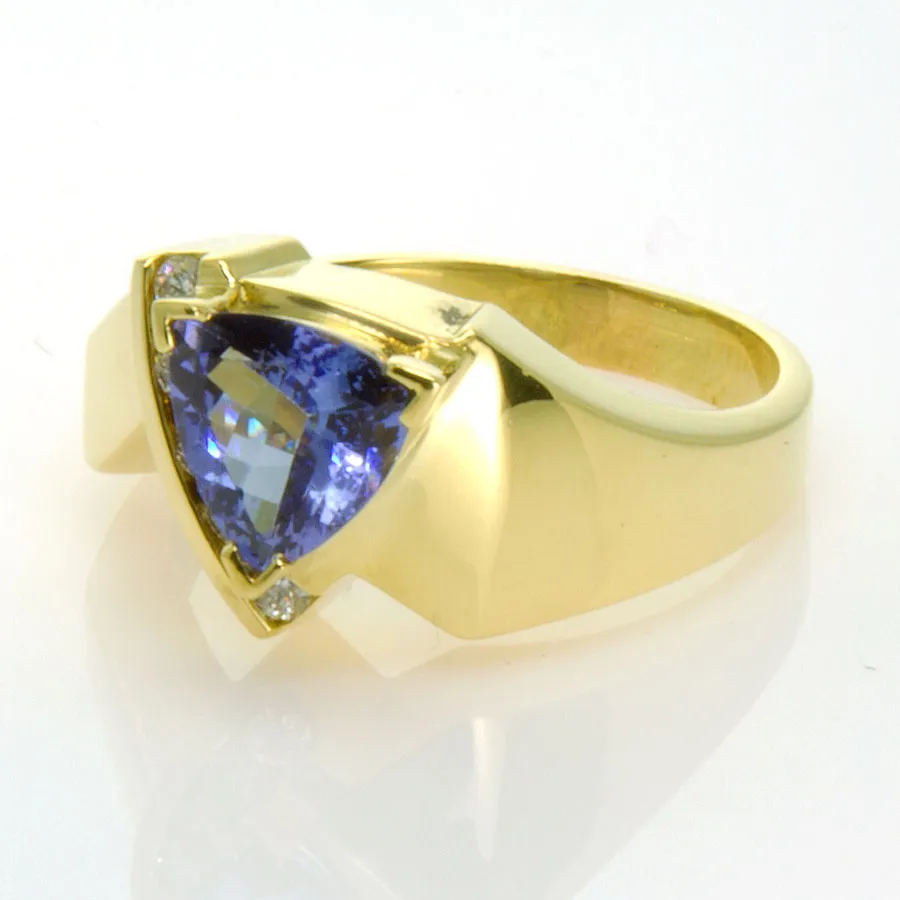 2.00ct Tanzanite & Diamond Ring in 18K