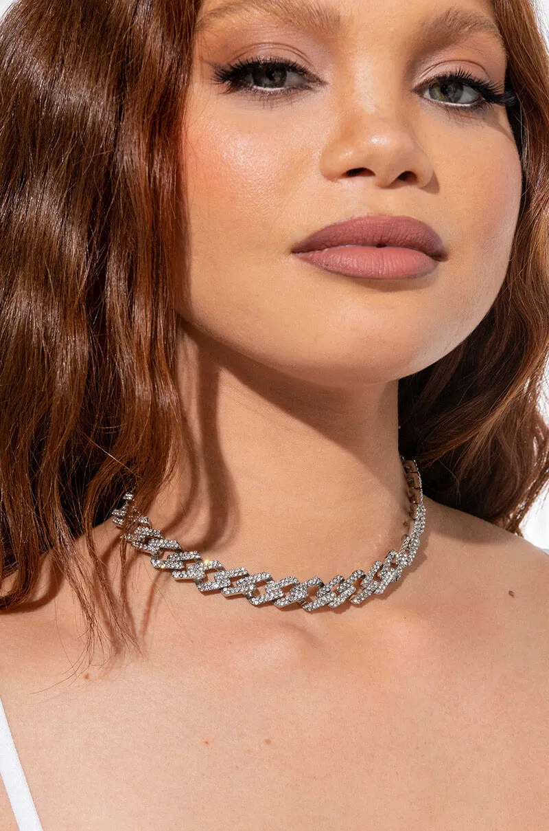 A RICH BITCH LOOK RHINESTONE NECKLACE