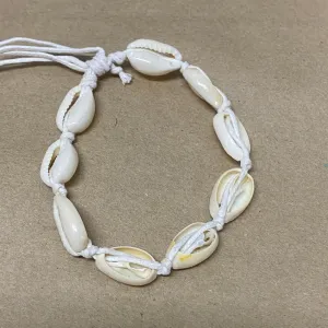 Cowrie Shell Bracelet (1) - Medium - White