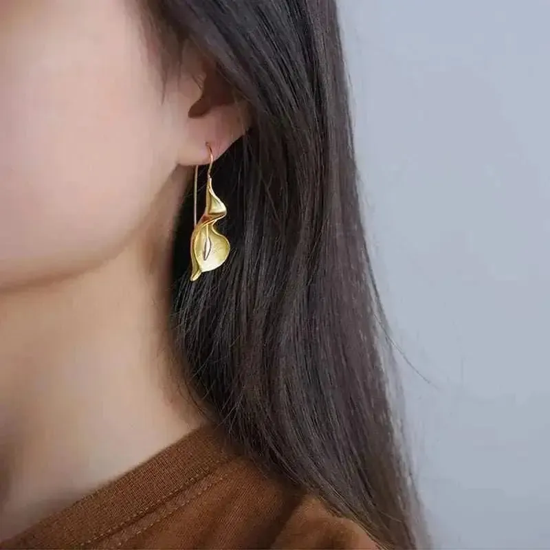 Elegant Calla Lily Flower Earrings - Gold Plated Sterling Silver