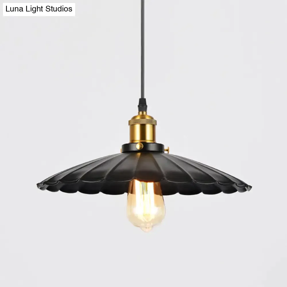 Industrial Black Iron Pendant Light with Conical Shade – Single-Bulb Suspension for Restaurants