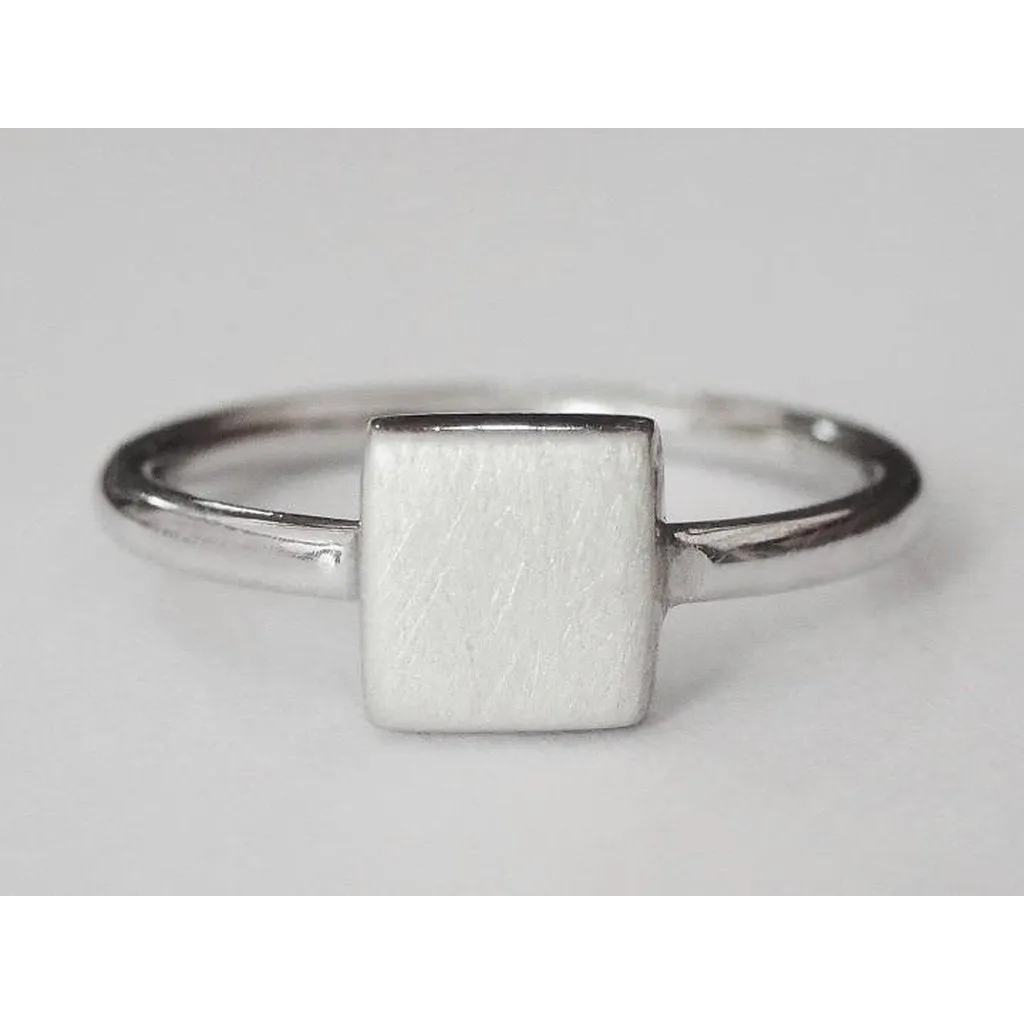 SQUARE RING